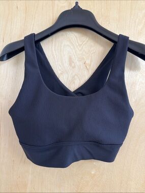 Athleta Black Ribbed Cross-Back Sports Bralette
